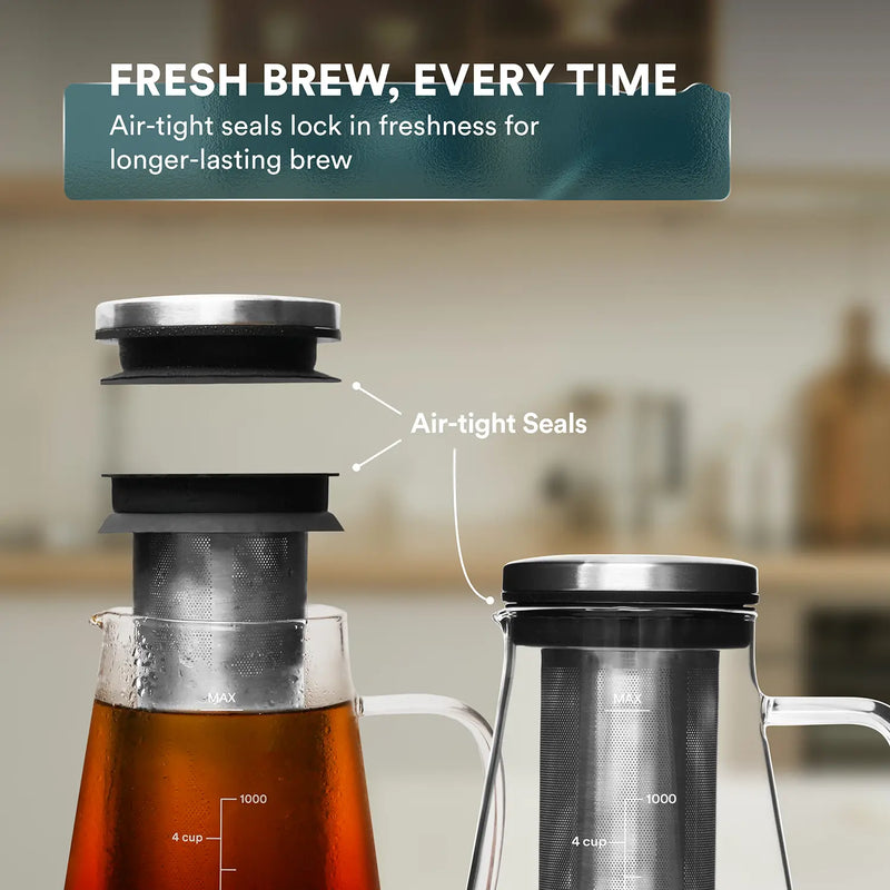The air-tight seal of this premium cold brew maker locks in freshness for a longer-lasting brew